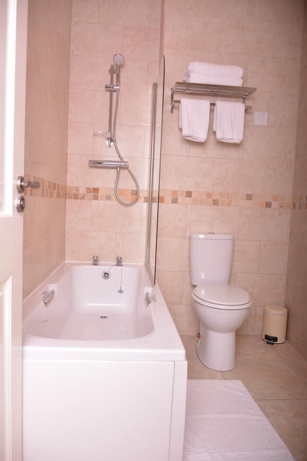 Bed and breakfast The Rose & Crown York Extérieur photo