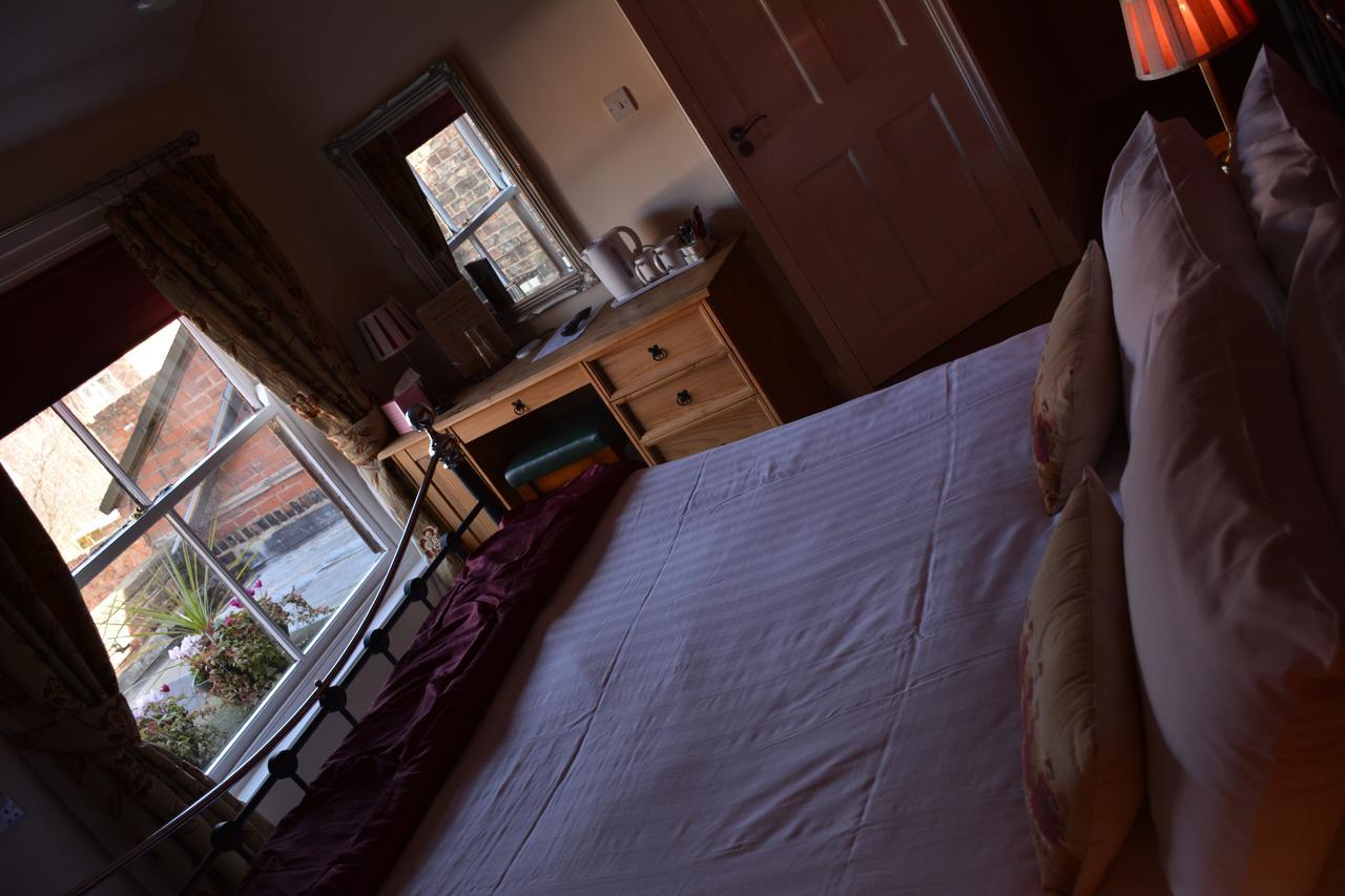 Bed and breakfast The Rose & Crown York Extérieur photo